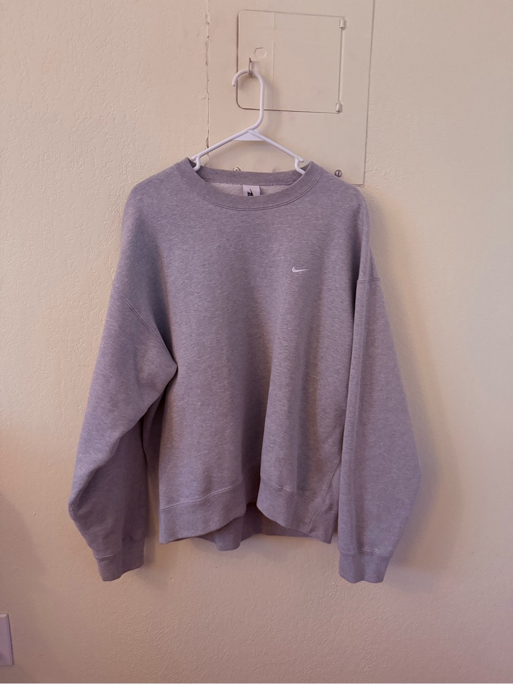 Nike Grey Crewneck Sweatshirt - Soft Everyday Pullover